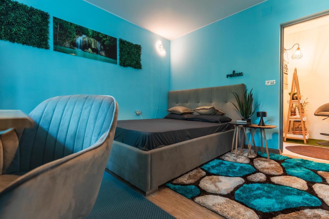 Jungle Apartment 15 Min Walk To Beach & Downtown Constanţa Exteriér fotografie